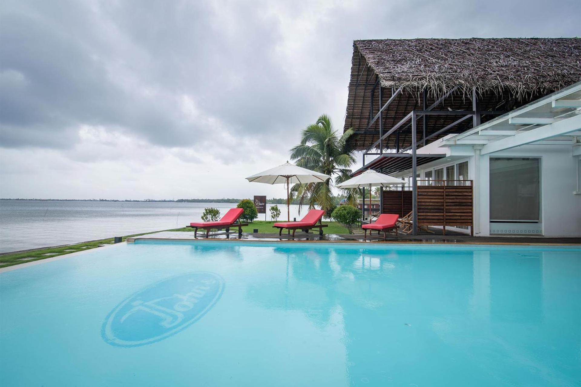 Stayvista At The Rain - River Villa With Infinity Pool Alappuzha Экстерьер фото
