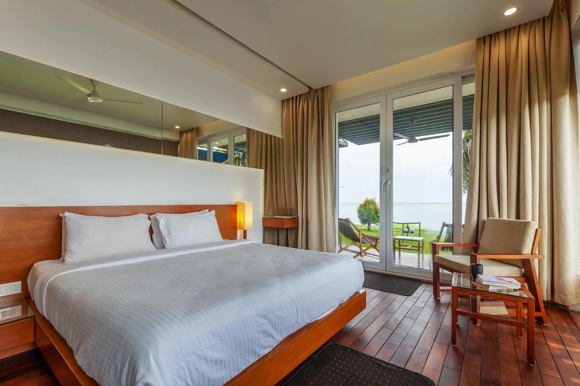 Stayvista At The Rain - River Villa With Infinity Pool Alappuzha Экстерьер фото
